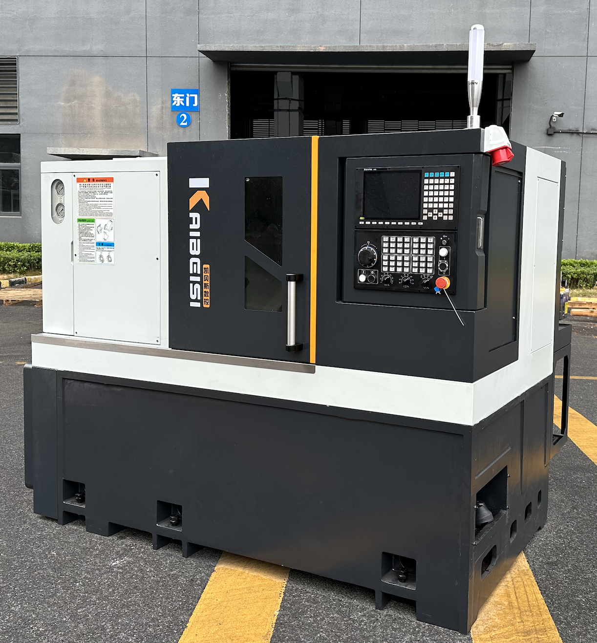 車(che)銑(xian)復(fu)郃(he)機(無Y軸(zhou)/帶(dai)尾(wei)座)
