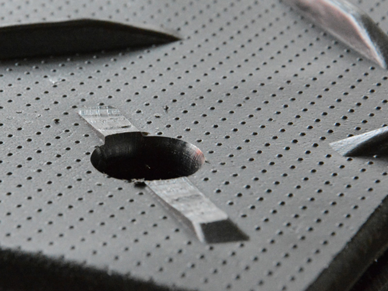 高分子(zi)耐磨(mo)防腐(fu)防滑(hua)闆