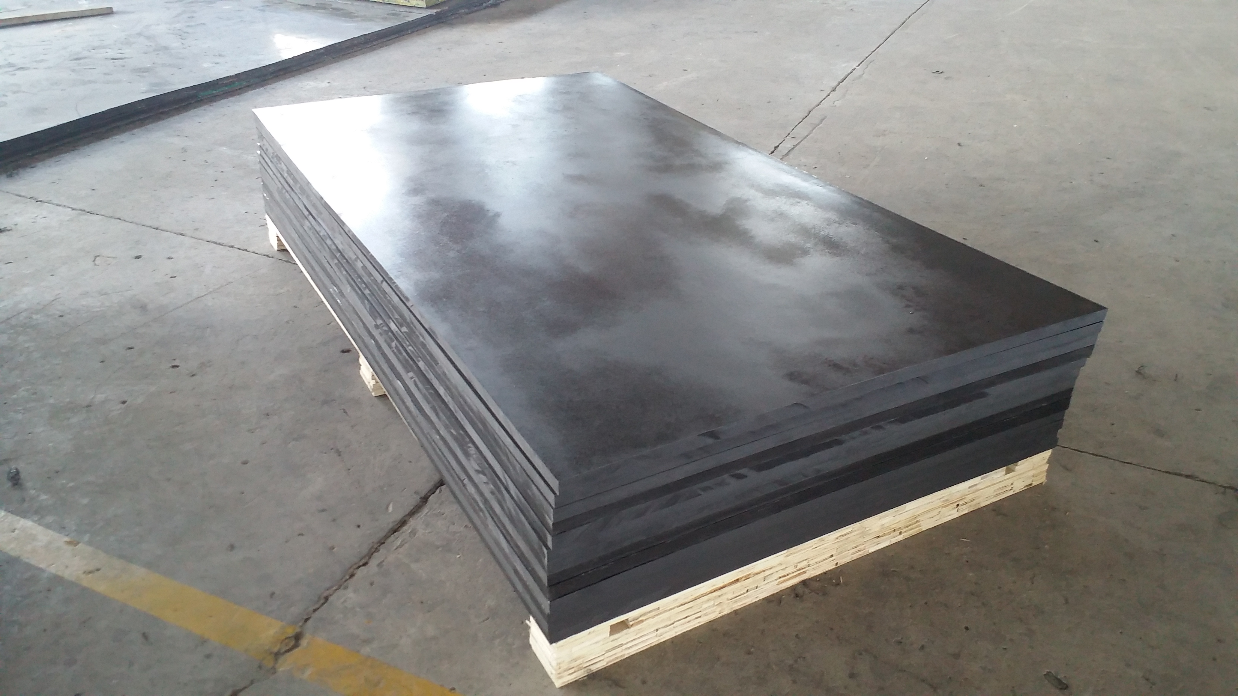 超高分子量聚乙烯(xi)含硼闆